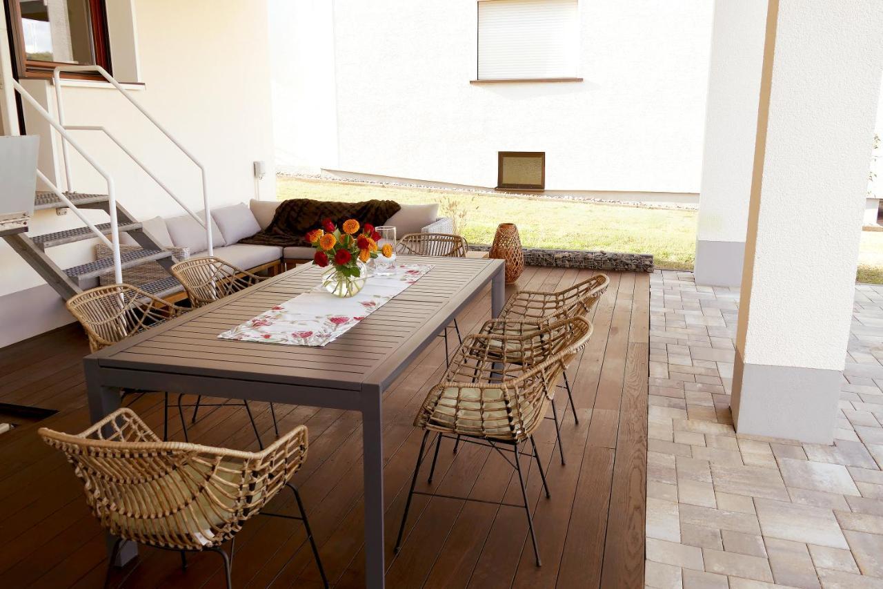Momberg-Lodge Oberthal Extérieur photo